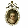 Pendentif Cecile Villeneuve - Portrait De Yolande De Luynes à l'âge De 2 Ans