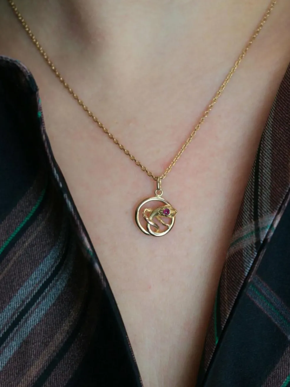 Pendentif charms ancien serpent or jaune
