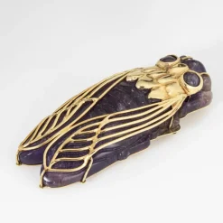 Pendentif cigale vintage en or jaune avec améthyste sculptée