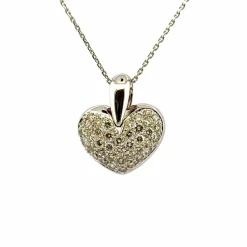 Pendentif coeur en or blanc 18 carats et diamants
