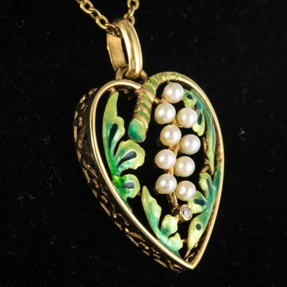 Pendentif coeur perles et émail