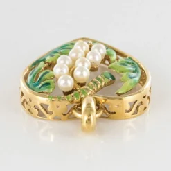 Pendentif coeur perles et émail