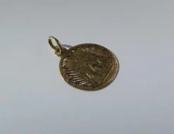 Pendentif commémoratif Cathédrale de Reims en or