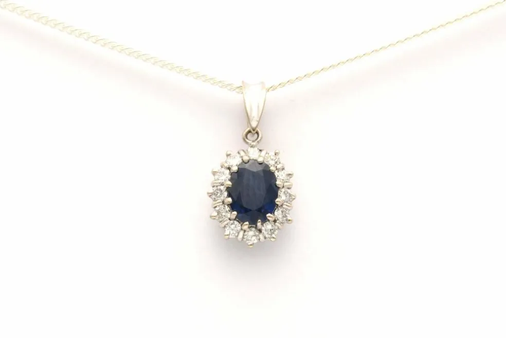 Pendentif contemporain en or blanc 18 carats serti d'un saphir et de diamants "taille" brillant (+-0.3ct)