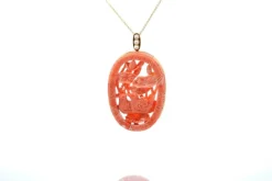 Pendentif corail et perles de culture en or