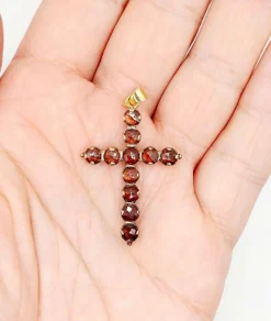 Pendentif croix antique or et argent, grenats de Perpignan sur paillons (circa 1900)