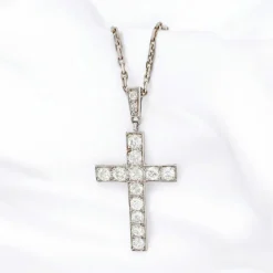 Pendentif Croix Art Déco Diamants et sa Chaîne