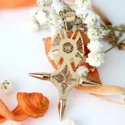 Pendentif croix d'Agadez or rose filigranée