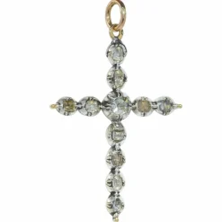 Pendentif croix en diamant avec diamants