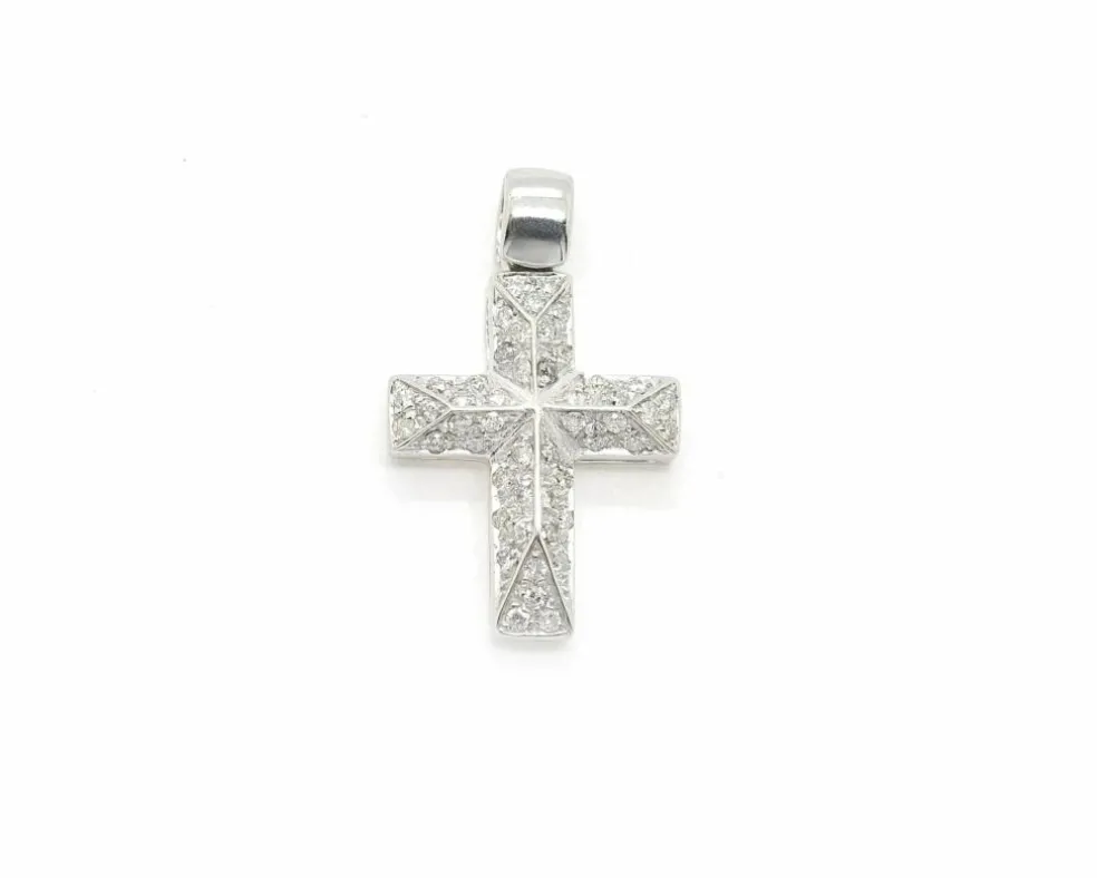 Pendentif croix en or blanc avec diamants