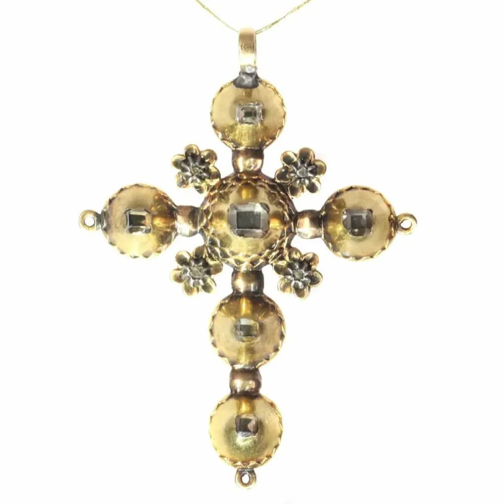 Pendentif croix, or et diamants