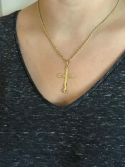 Pendentif croix or rose