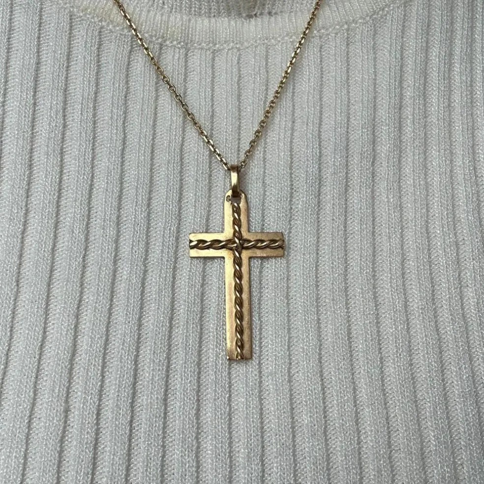Pendentif croix torsadée Or jaune