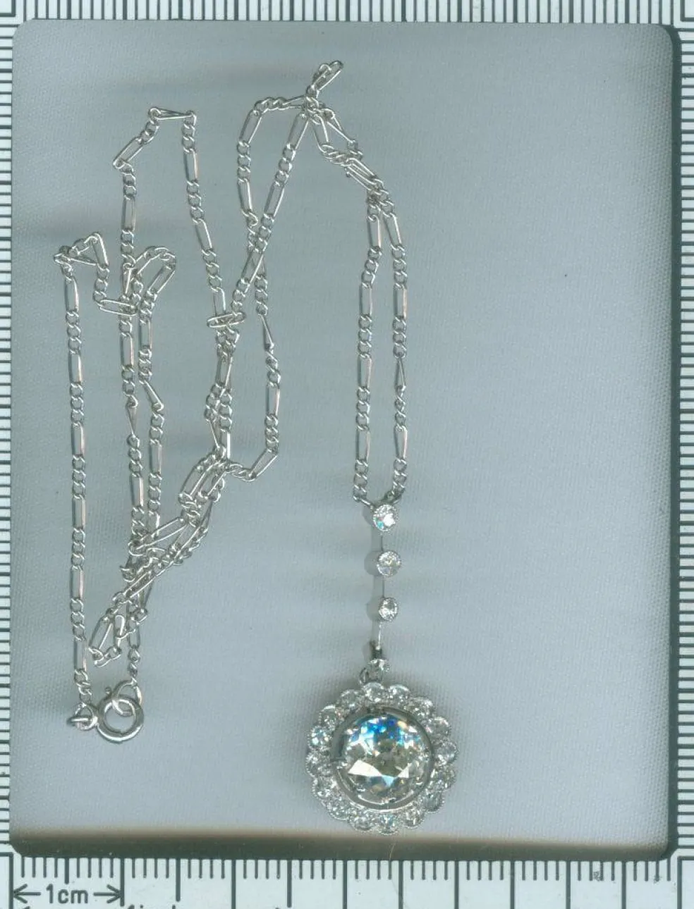 Pendentif diamant Art Déco en platine