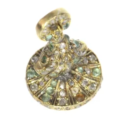 Pendentif, diamants, émeraudes, lapis-lazuli
