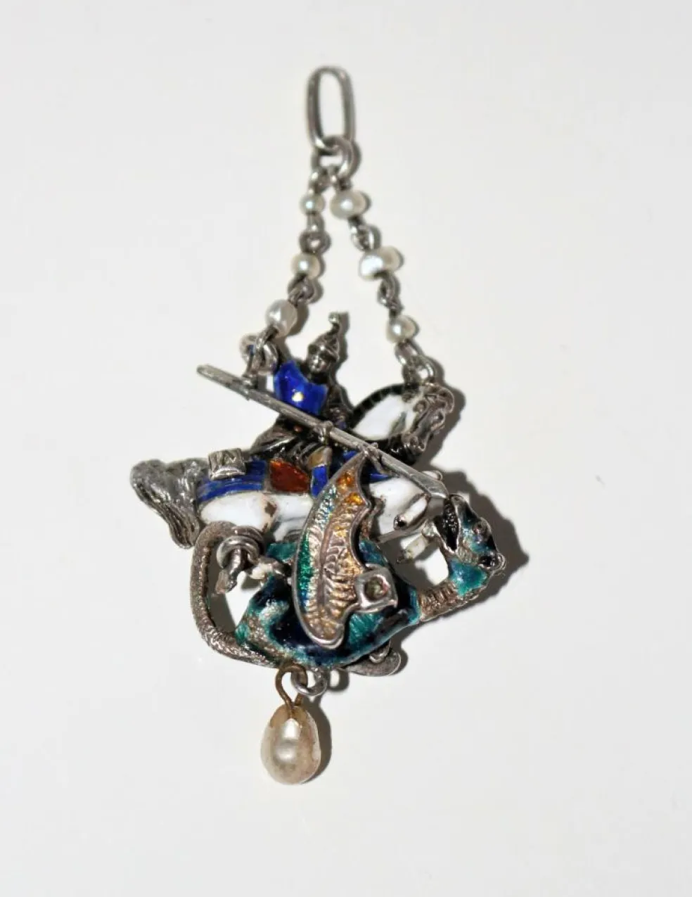 Pendentif en argent émaillé