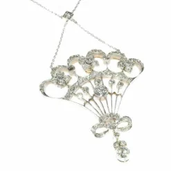 Pendentif en diamant