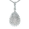 Pendentif en forme de larme en or blanc avec diamants