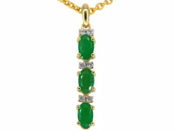 Pendentif en or avec diamants et émeraude