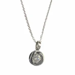 pendentif en or avec diamants