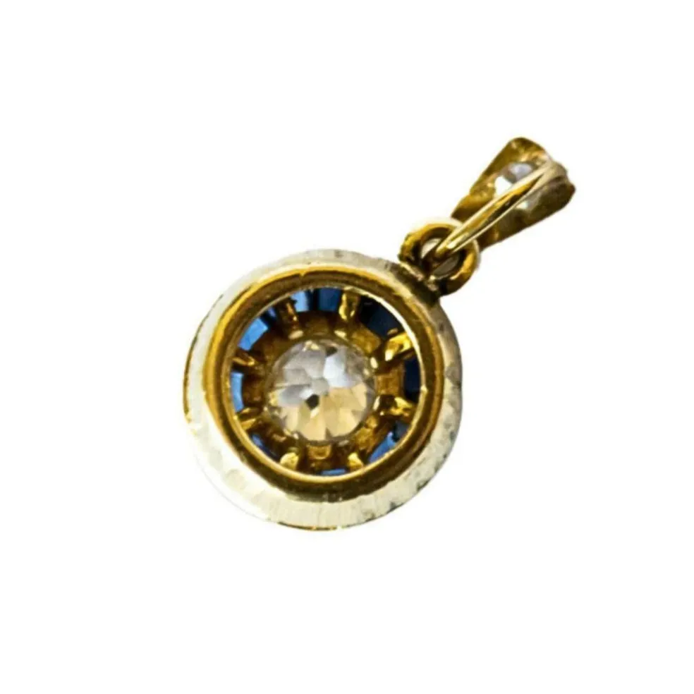 pendentif en or avec diamants et saphirs