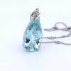 PENDENTIF EN OR BLANC 18 KT - AIGUE-MARINE et DIAMANTS