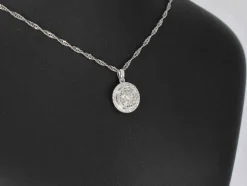 Pendentif en or blanc avec diamants 0,75 carat
