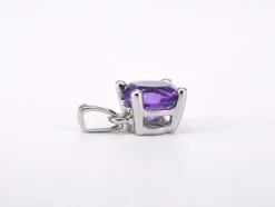 Pendentif en or blanc avec améthyste