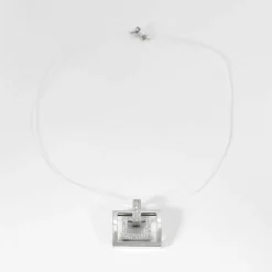 Pendentif en or blanc et diamants