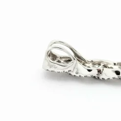 Pendentif en or blanc et diamants