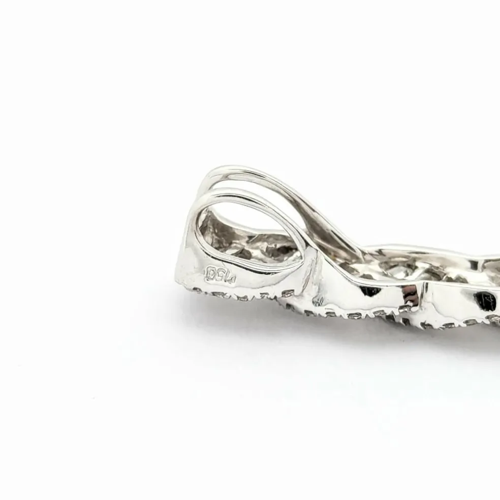 Pendentif en or blanc et diamants