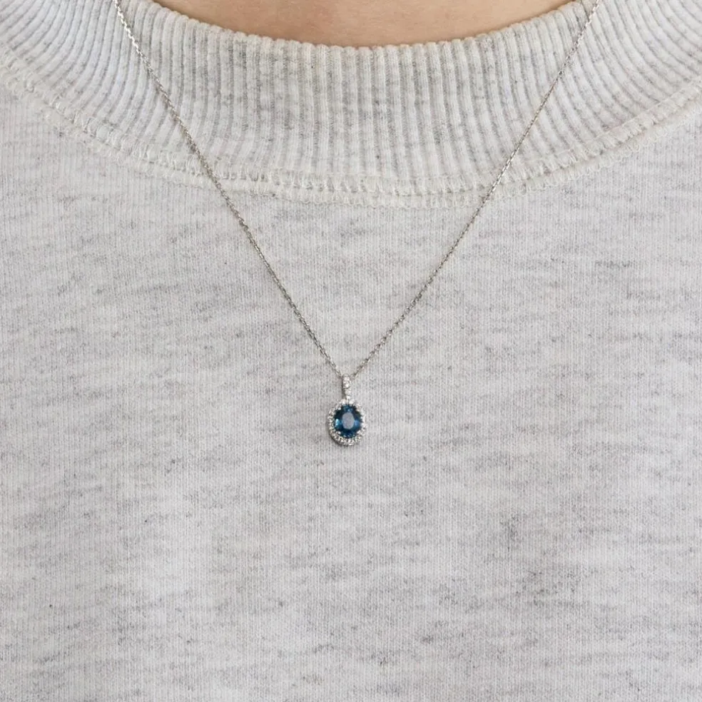 Pendentif en or gris et diamants