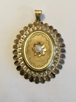 Pendentif en Or jaune & perle