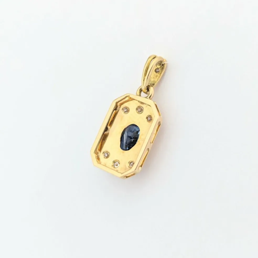 Pendentif en or jaune diamants et saphir