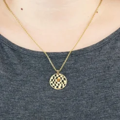 Pendentif en or jaune et quartz oeil de tigre