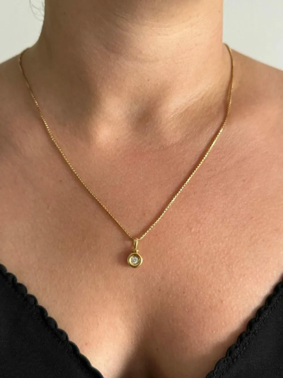 Pendentif en or jaune et diamant
