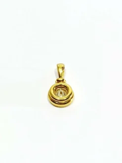 Pendentif en or jaune et diamant