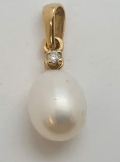Pendentif en Or jaune, perle de culture