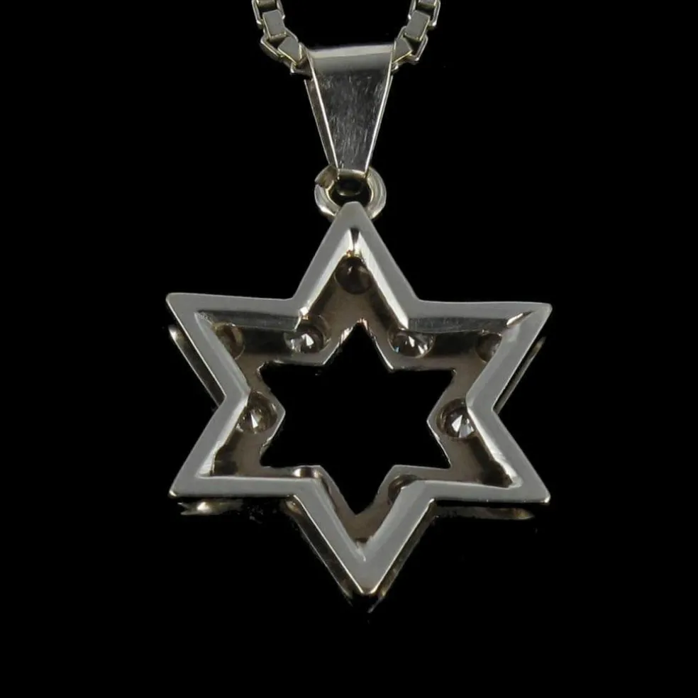 Pendentif Etoile Diamants et sa chaîne