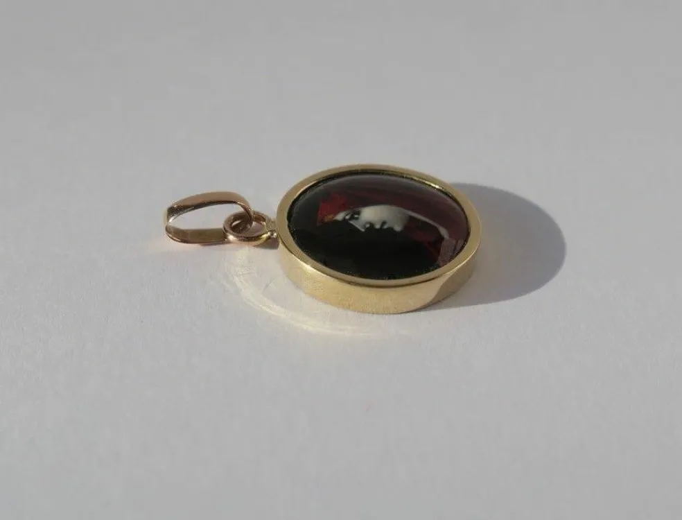 Pendentif Fabiola or émail de Limoges