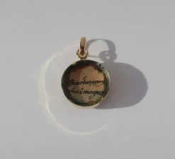 Pendentif Fabiola or émail de Limoges