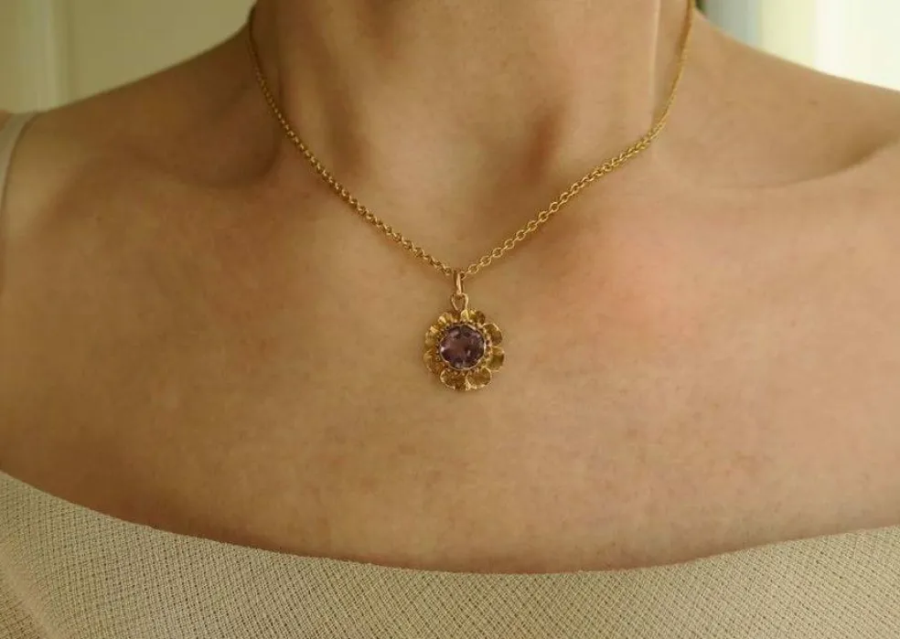Pendentif fleur XIXe or rose améthyste