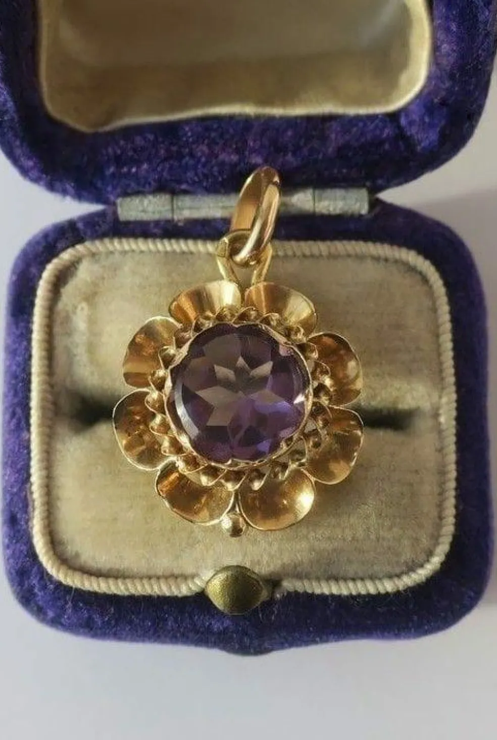 Pendentif fleur XIXe or rose améthyste
