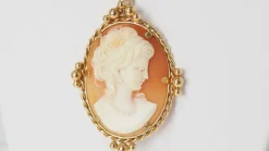 Pendentif Important Or Jaune Et Camée