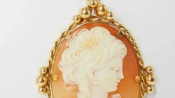 Pendentif Important Or Jaune Et Camée