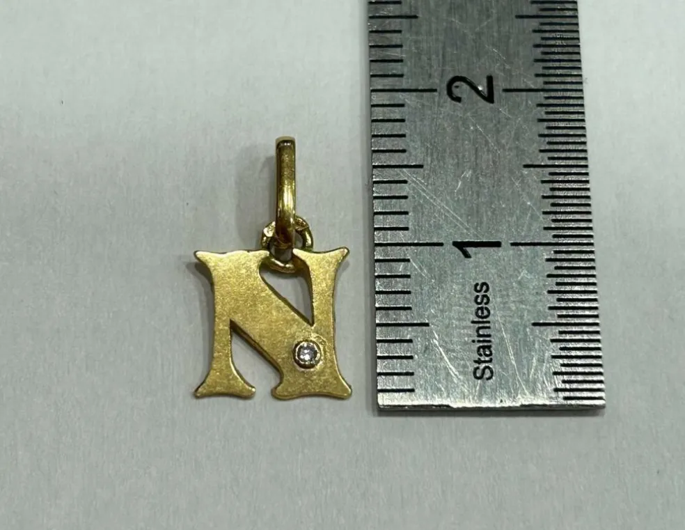 Pendentif lettre N or jaune diamants