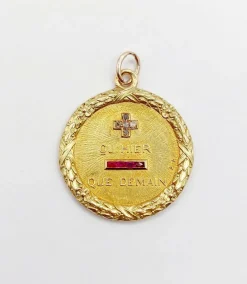 Pendentif médaille d'amour 23mm or jaune diamant et rubis AUGIS (circa 1920)