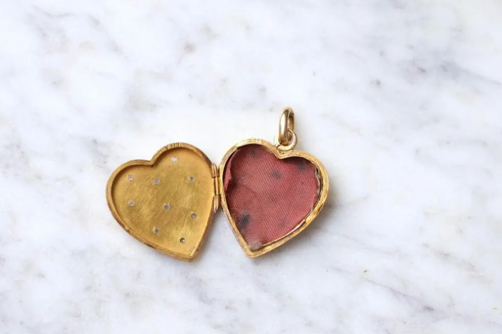 Pendentif médaillon ancien cœur ouvrant en or et diamants taille rose