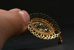 Pendentif Médaillon Antique en Or 18 Carats