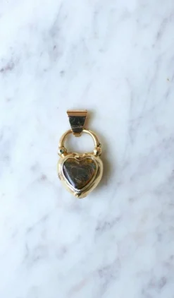 Pendentif médaillon cœur or et grenats